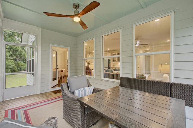517 Spring Hollow Drive, Charleston, SC 29492