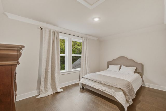 517 Spring Hollow Drive, Charleston, SC 29492