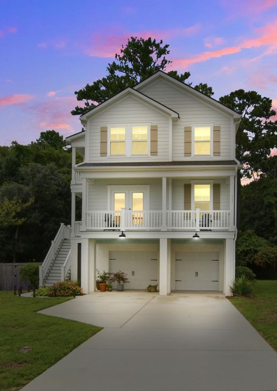 517 Spring Hollow Drive, Charleston, SC 29492