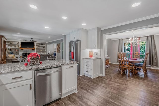 7 Edenwood Ln, North Little Rock, AR 72116