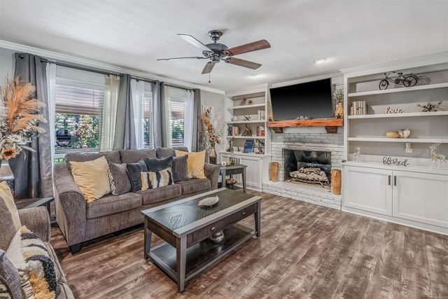 7 Edenwood Ln, North Little Rock, AR 72116