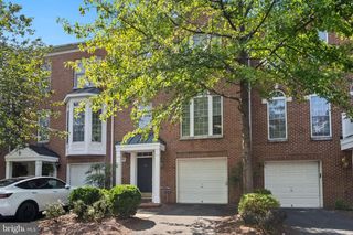 4284 PARK GREEN, Fairfax, VA 22030