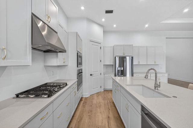 9512 St Germain Drive, Palm Beach Gardens, FL 33412