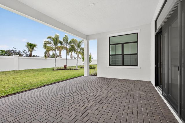 9512 St Germain Drive, Palm Beach Gardens, FL 33412