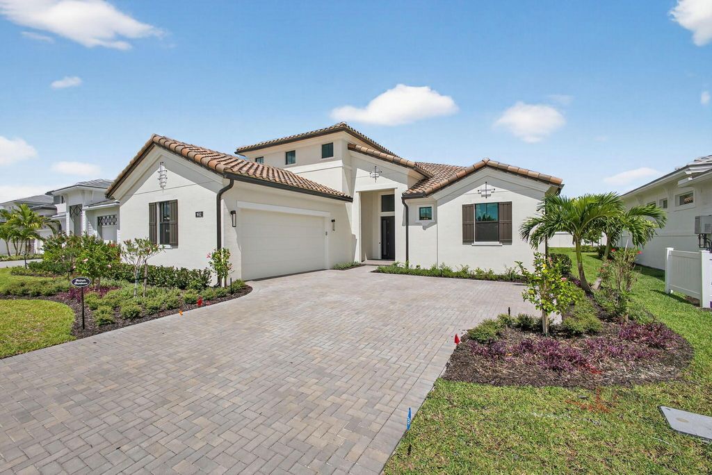 9512 St Germain Drive, Palm Beach Gardens, FL 33412