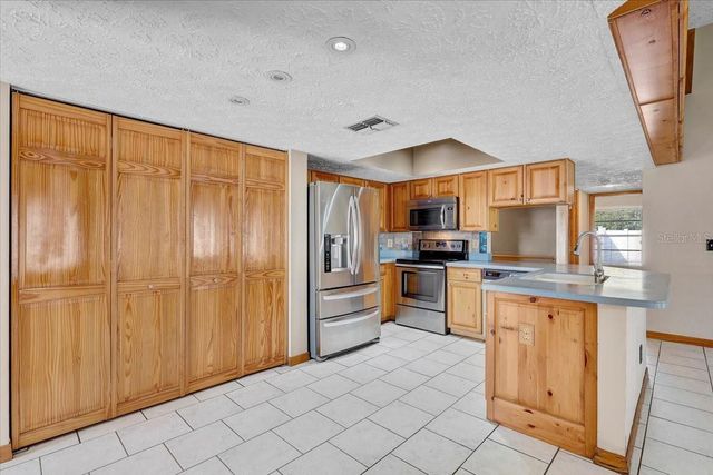 1604 SOUTHWIND DRIVE, Brandon, FL 33510