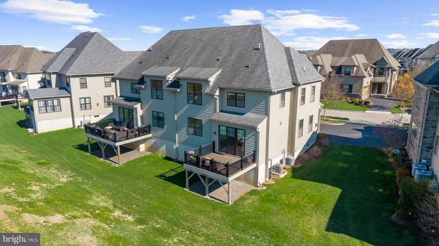 6022 CREEKSIDE DR, Flourtown, PA 19031