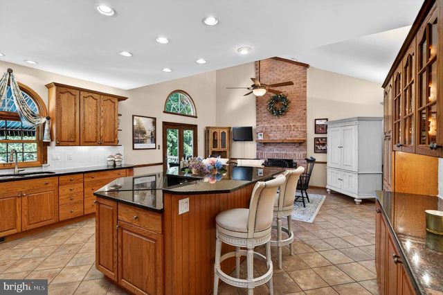 67 FAIRFIELD LN, Chester Springs, PA 19425