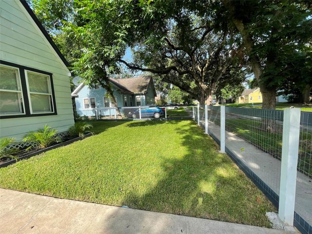 7709 Edna Street, Houston, TX 77087
