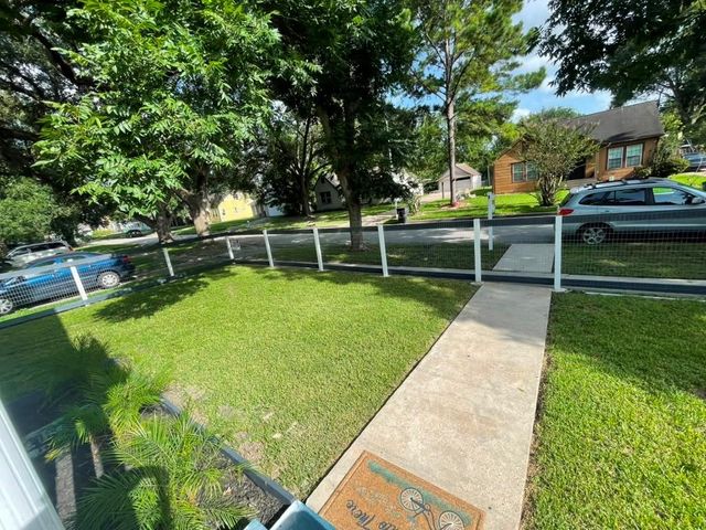 7709 Edna Street, Houston, TX 77087