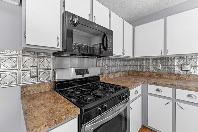 2300 Dowd LN, Austin, TX 78728