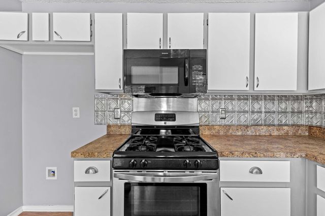 2300 Dowd LN, Austin, TX 78728