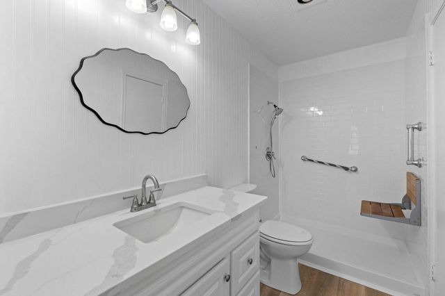 2300 Dowd LN, Austin, TX 78728
