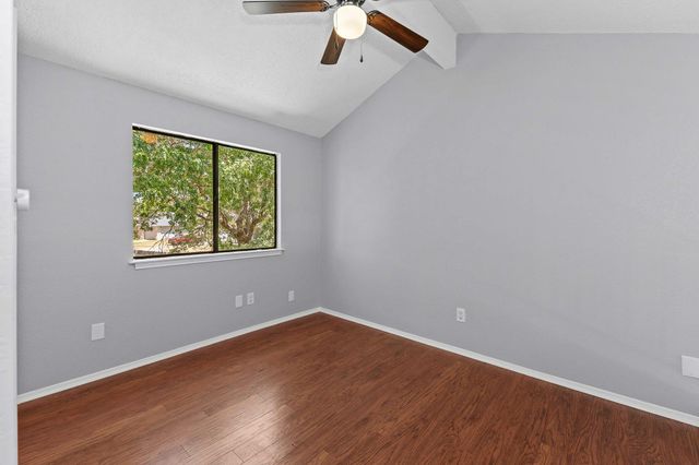 2300 Dowd LN, Austin, TX 78728