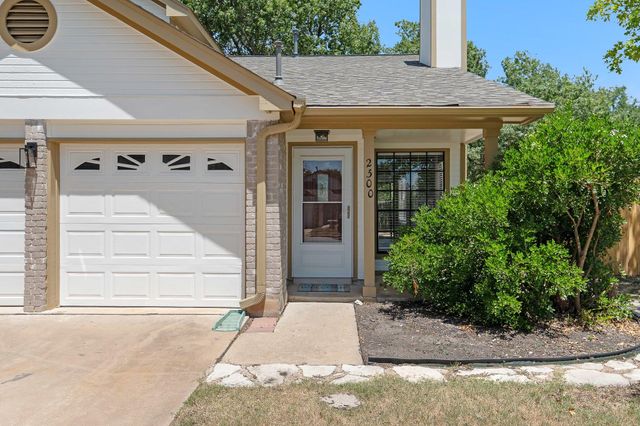 2300 Dowd LN, Austin, TX 78728