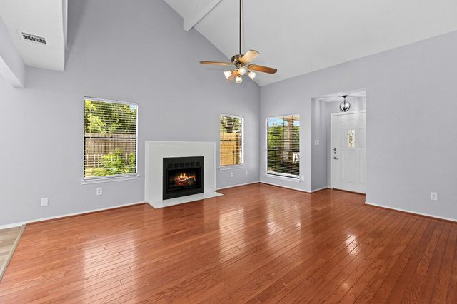 2300 Dowd LN, Austin, TX 78728
