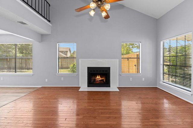 2300 Dowd LN, Austin, TX 78728