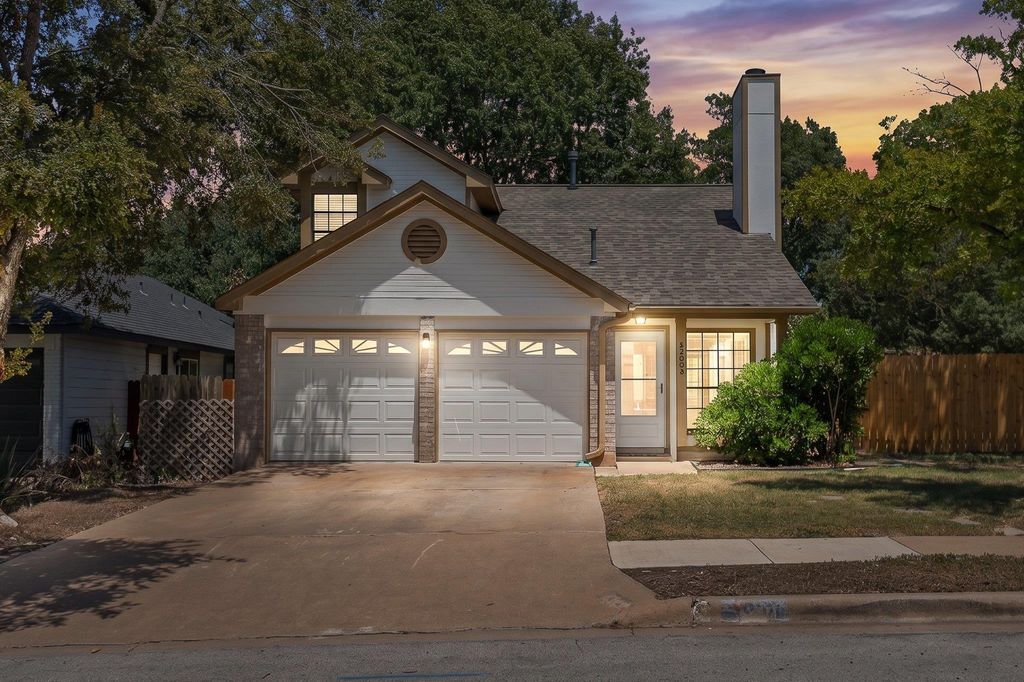 2300 Dowd LN, Austin, TX 78728
