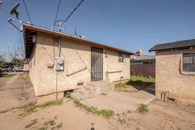 330 Harrison Avenue, Sanger, CA 93657