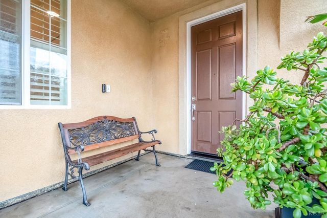 1942 N Sonoma Court, Hanford, CA 93230