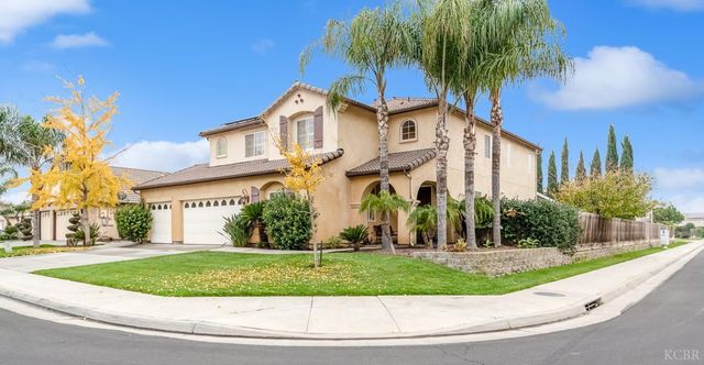 1942 N Sonoma Court, Hanford, CA 93230