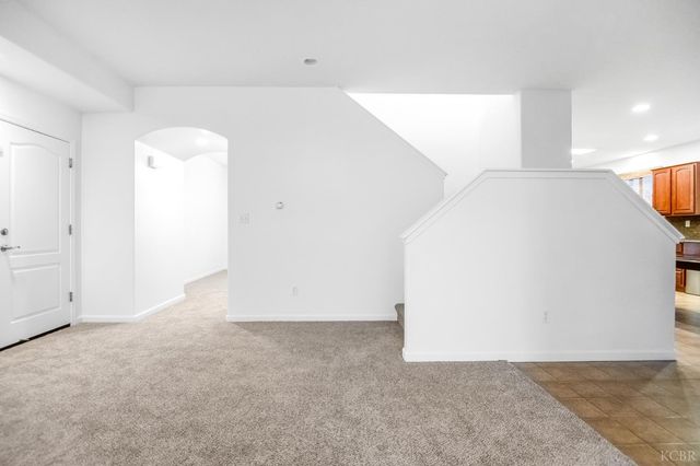 1942 N Sonoma Court, Hanford, CA 93230