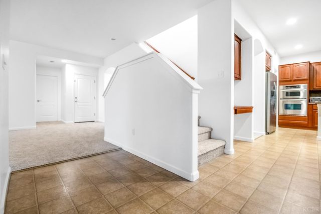 1942 N Sonoma Court, Hanford, CA 93230