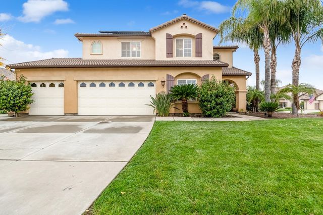 1942 N Sonoma Court, Hanford, CA 93230