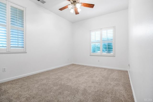 1942 N Sonoma Court, Hanford, CA 93230