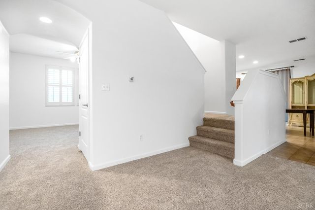 1942 N Sonoma Court, Hanford, CA 93230