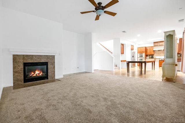 1942 N Sonoma Court, Hanford, CA 93230