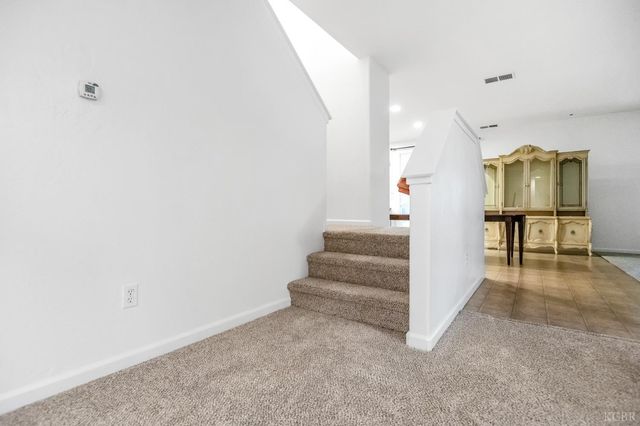 1942 N Sonoma Court, Hanford, CA 93230