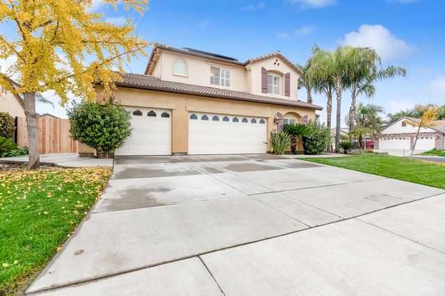 1942 N Sonoma Court, Hanford, CA 93230