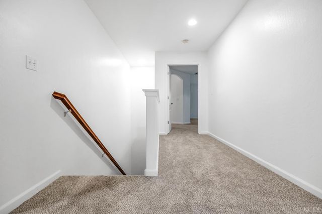 1942 N Sonoma Court, Hanford, CA 93230