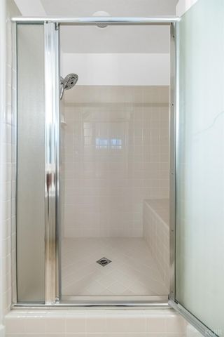 1942 N Sonoma Court, Hanford, CA 93230