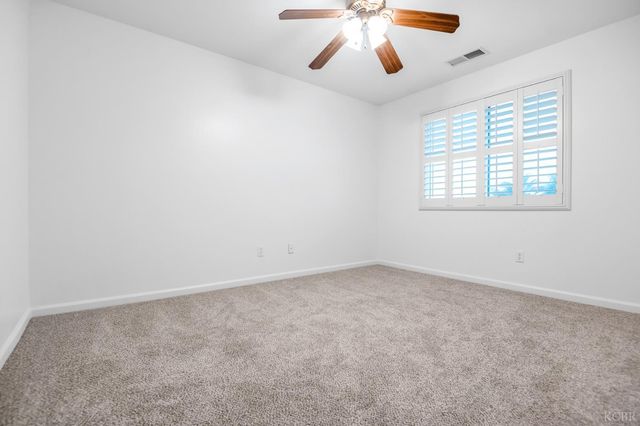 1942 N Sonoma Court, Hanford, CA 93230