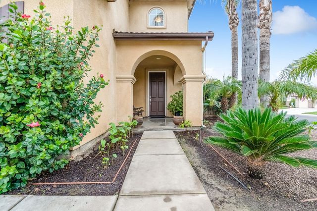 1942 N Sonoma Court, Hanford, CA 93230