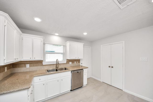 5803 Darnell Street, Houston, TX 77074