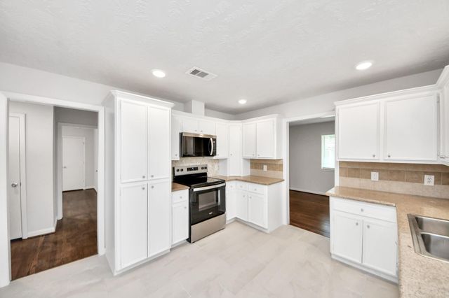 5803 Darnell Street, Houston, TX 77074