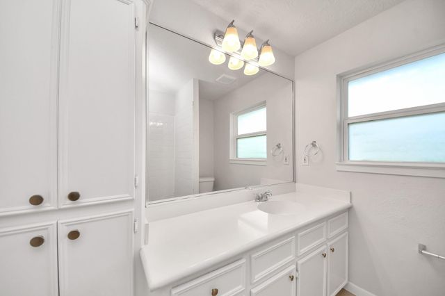 5803 Darnell Street, Houston, TX 77074