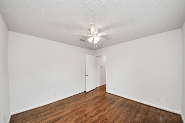 5803 Darnell Street, Houston, TX 77074