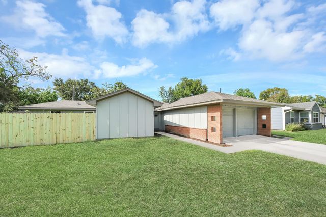 5803 Darnell Street, Houston, TX 77074