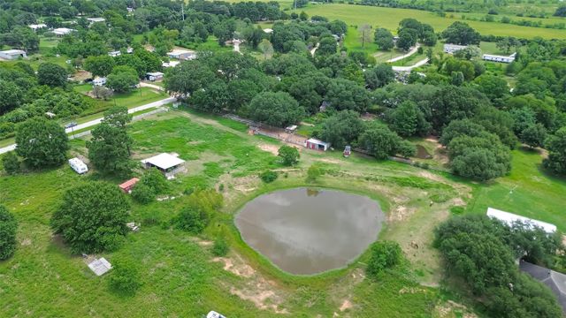 35535 Windmill Road, Hempstead, TX 77445