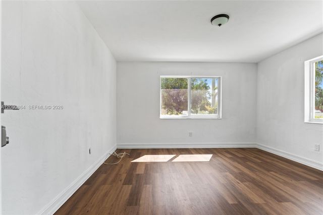 580 Lee Drive, Miami Springs, FL 33166