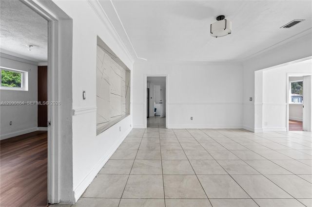 580 Lee Drive, Miami Springs, FL 33166