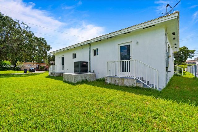 580 Lee Drive, Miami Springs, FL 33166
