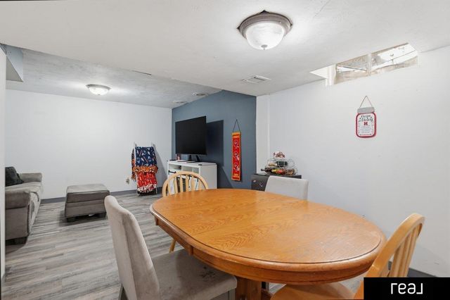 3312 126th Street, Omaha, NE 68144