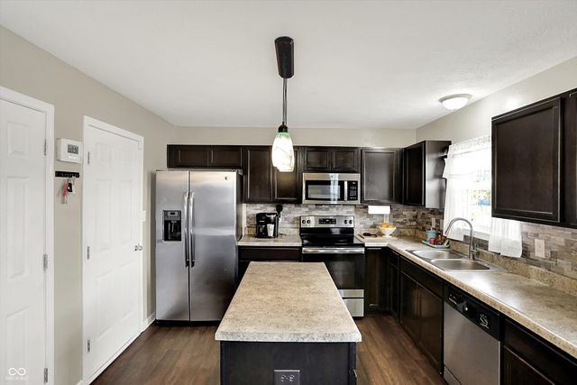 2843 Ludwig Drive, Indianapolis, IN 46239