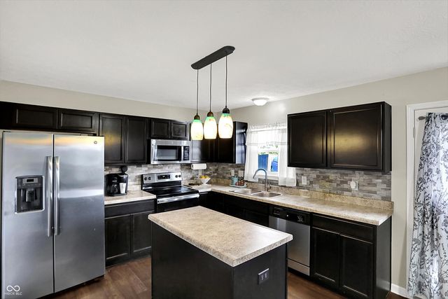 2843 Ludwig Drive, Indianapolis, IN 46239