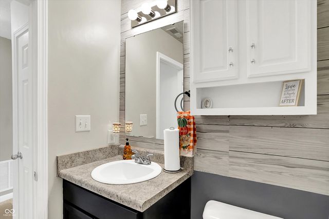 2843 Ludwig Drive, Indianapolis, IN 46239